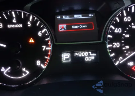 2013 Nissan Pathfinder Sl z USA, uszkodzony, nr VIN 5N1AR2MM0DC665290